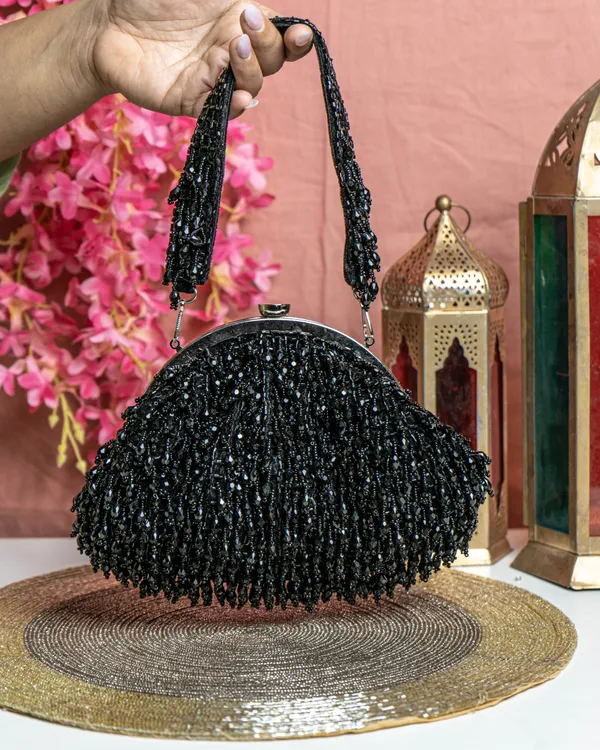 Noir_Cascade_Beaded_Purse